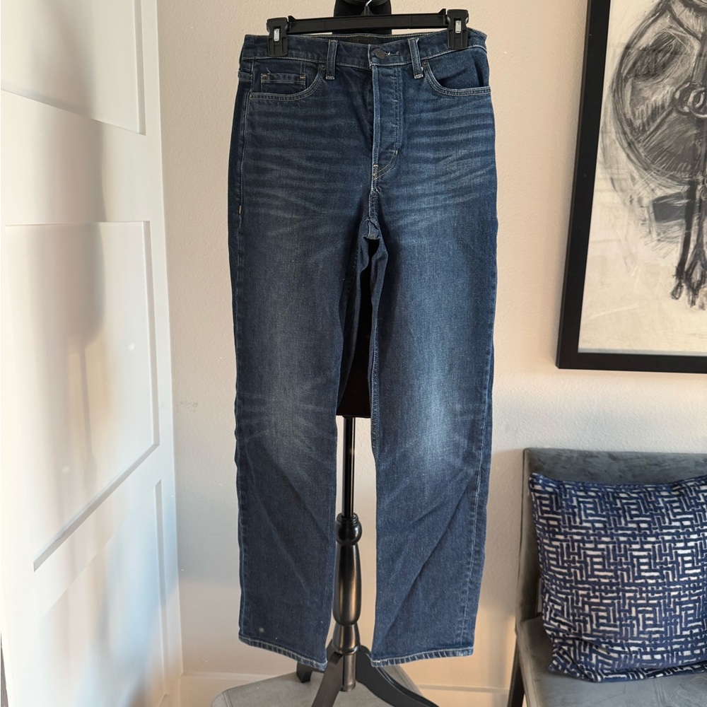 Banana Republic 90s Straight Leg Mid Rise Jeans in Deep Blue